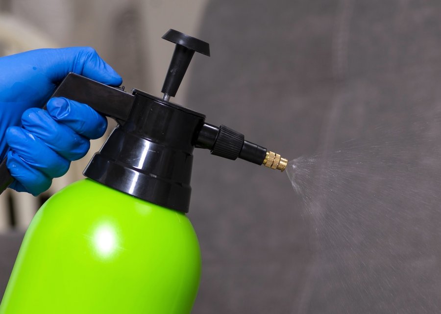Interstate North Exterminators pest control work in Anoka